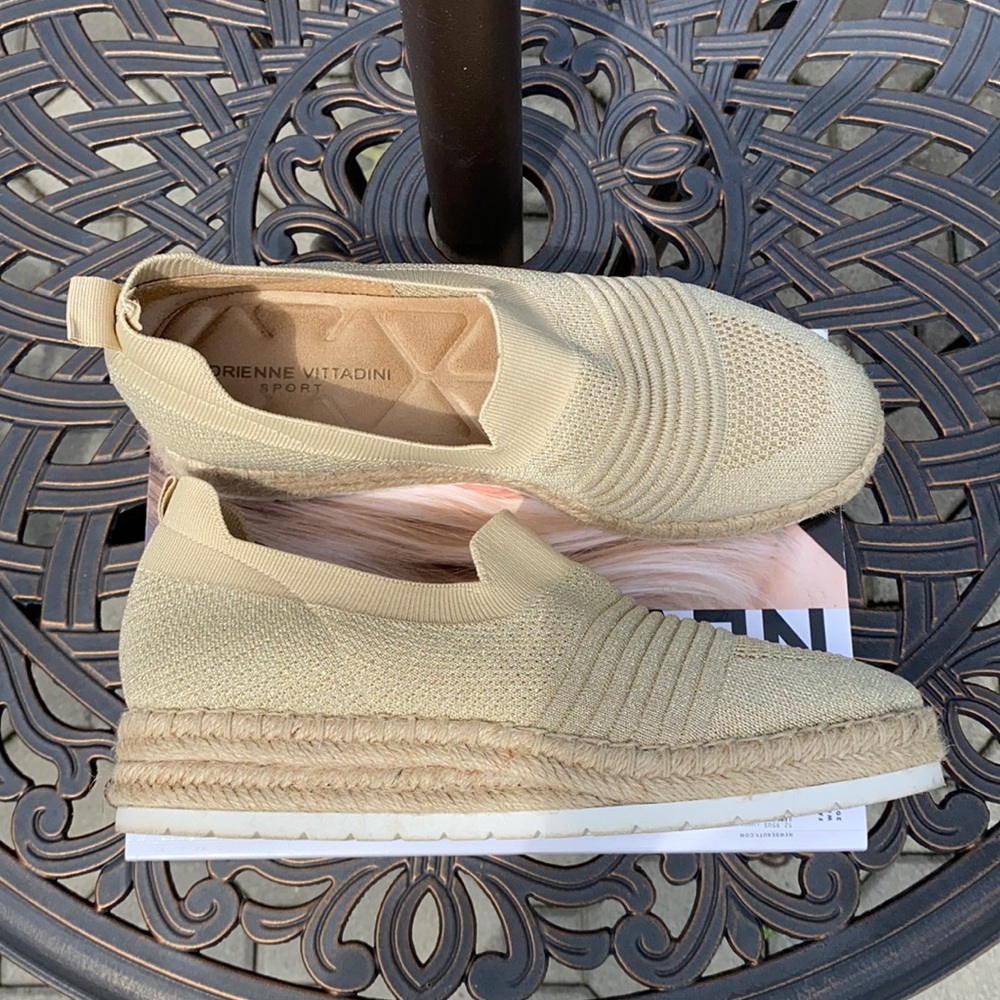 Adrienne Vittadini slip on summer shoe size 9